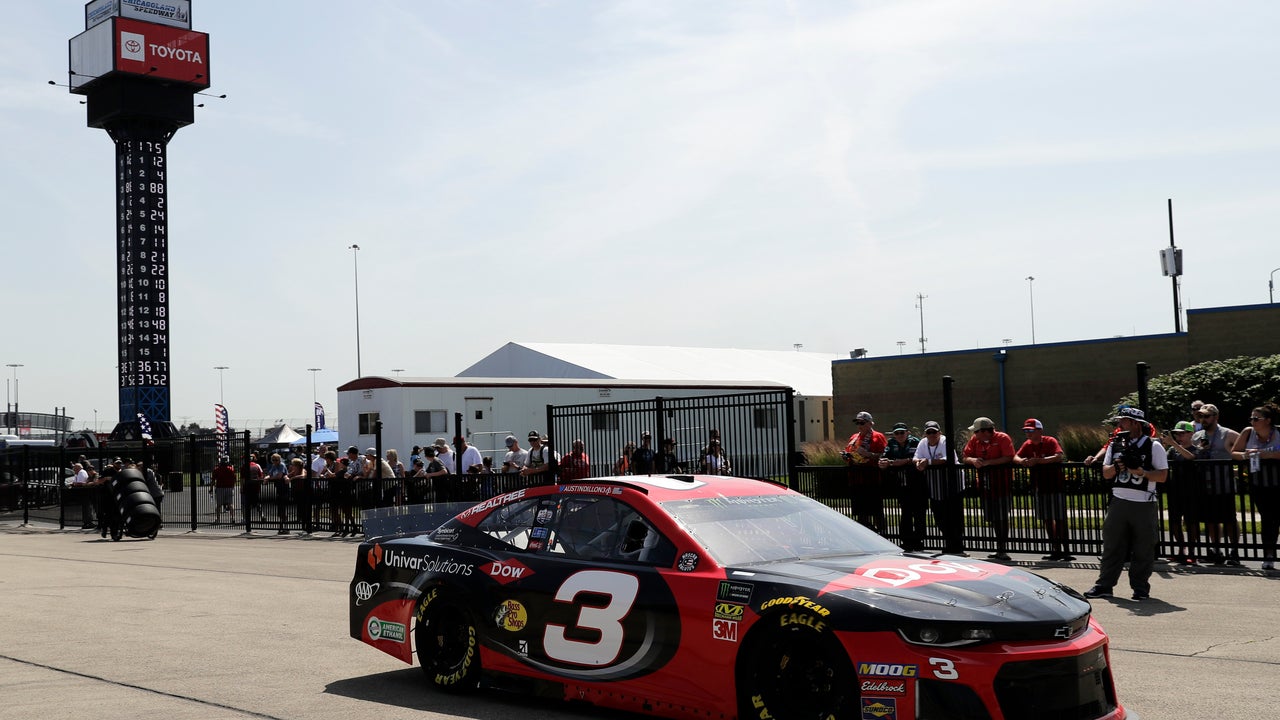 Bowman gets 1st Cup Series win at Chicagoland